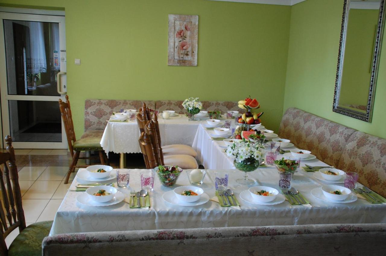 Koral Bed & Breakfast คอซซาลิน ภายนอก รูปภาพ