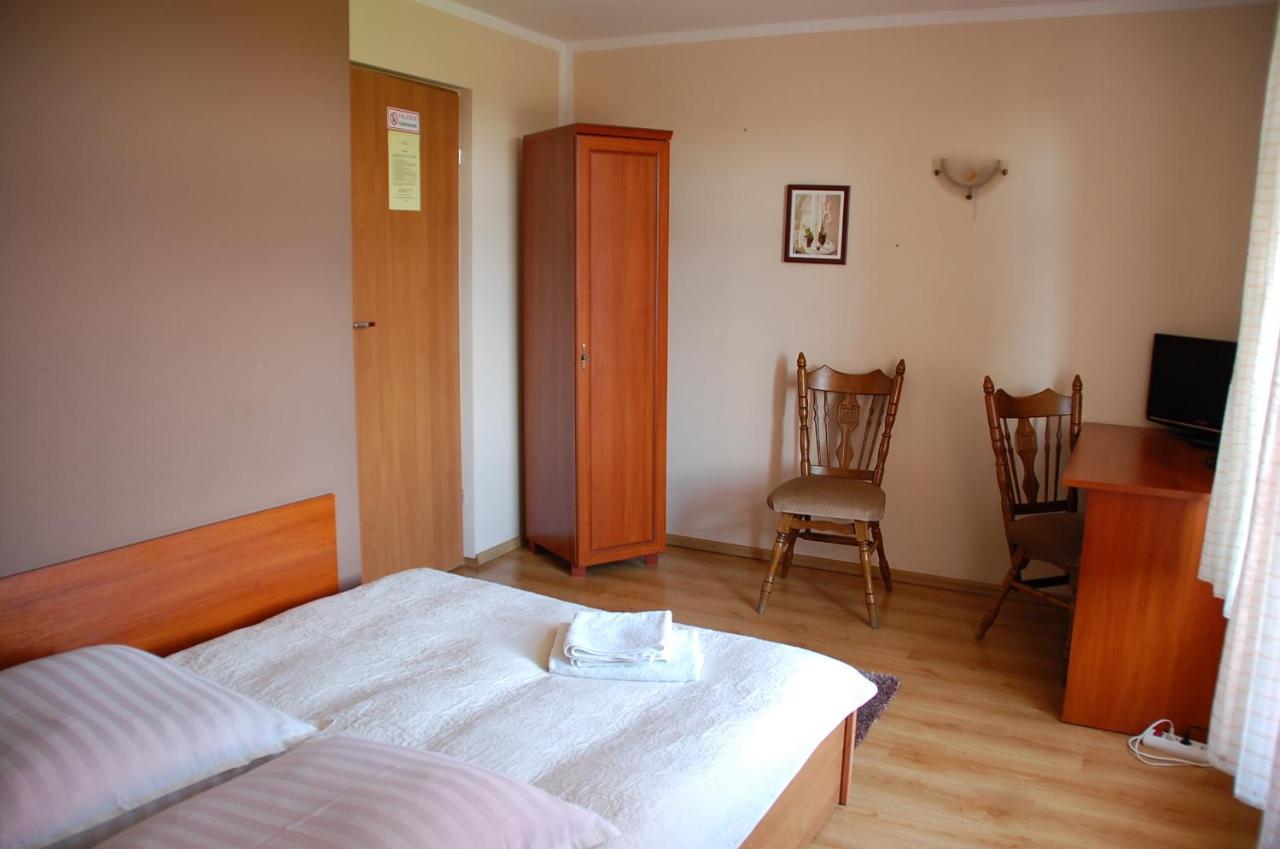 Koral Bed & Breakfast คอซซาลิน ภายนอก รูปภาพ