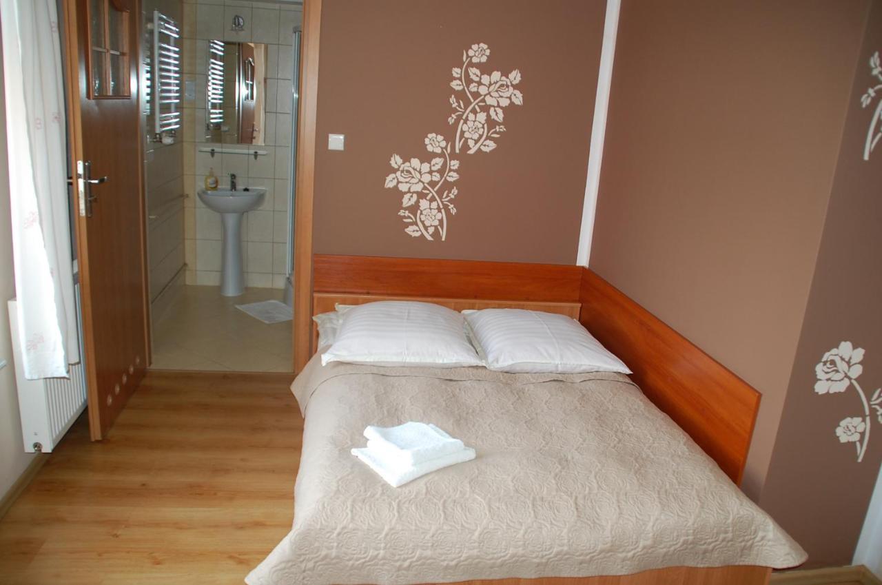 Koral Bed & Breakfast คอซซาลิน ภายนอก รูปภาพ